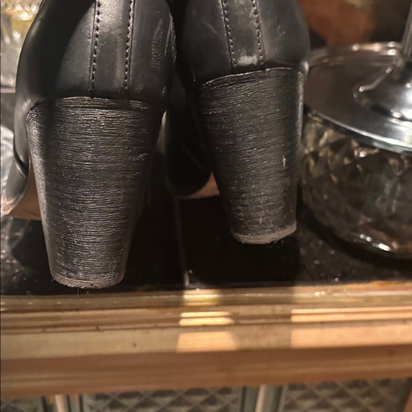 Cole Haan - Picture 5 of 7